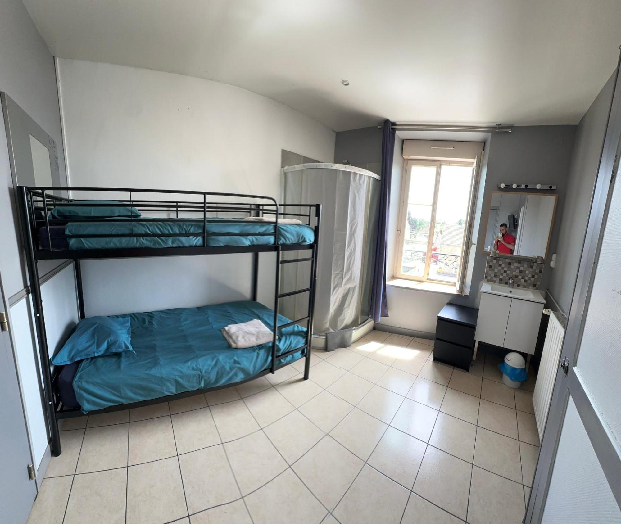 C80 By Crep80 Hotel Avallon Buitenkant foto